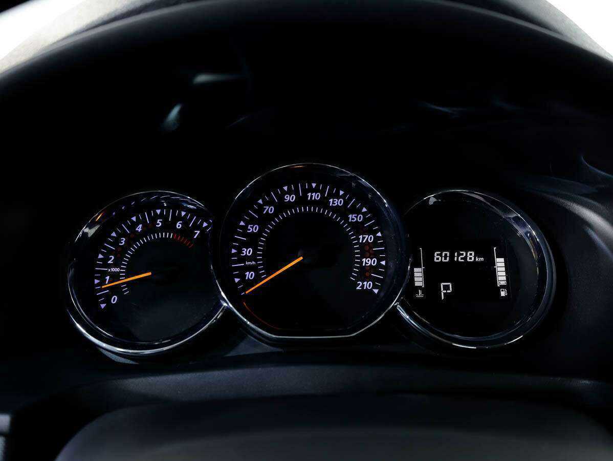 Renault Logan с пробегом — 2020 год. Фото: #19