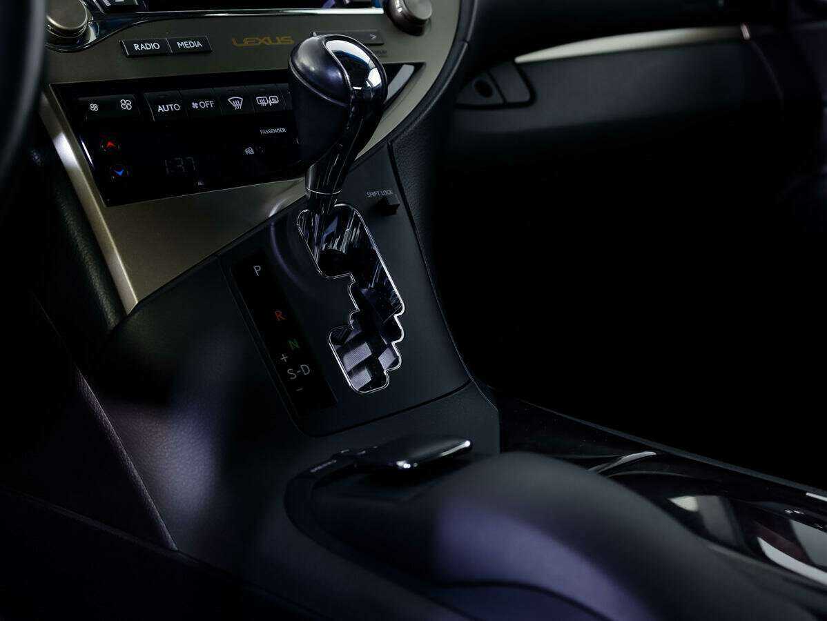 Lexus RX с пробегом — 2012 год. Фото: #17