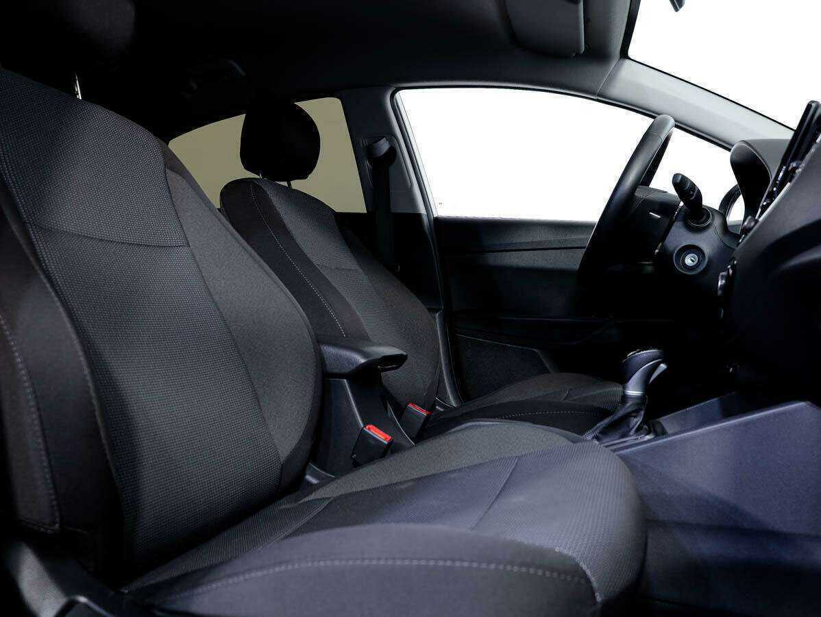 Hyundai Solaris с пробегом — 2020 год. Фото: #10