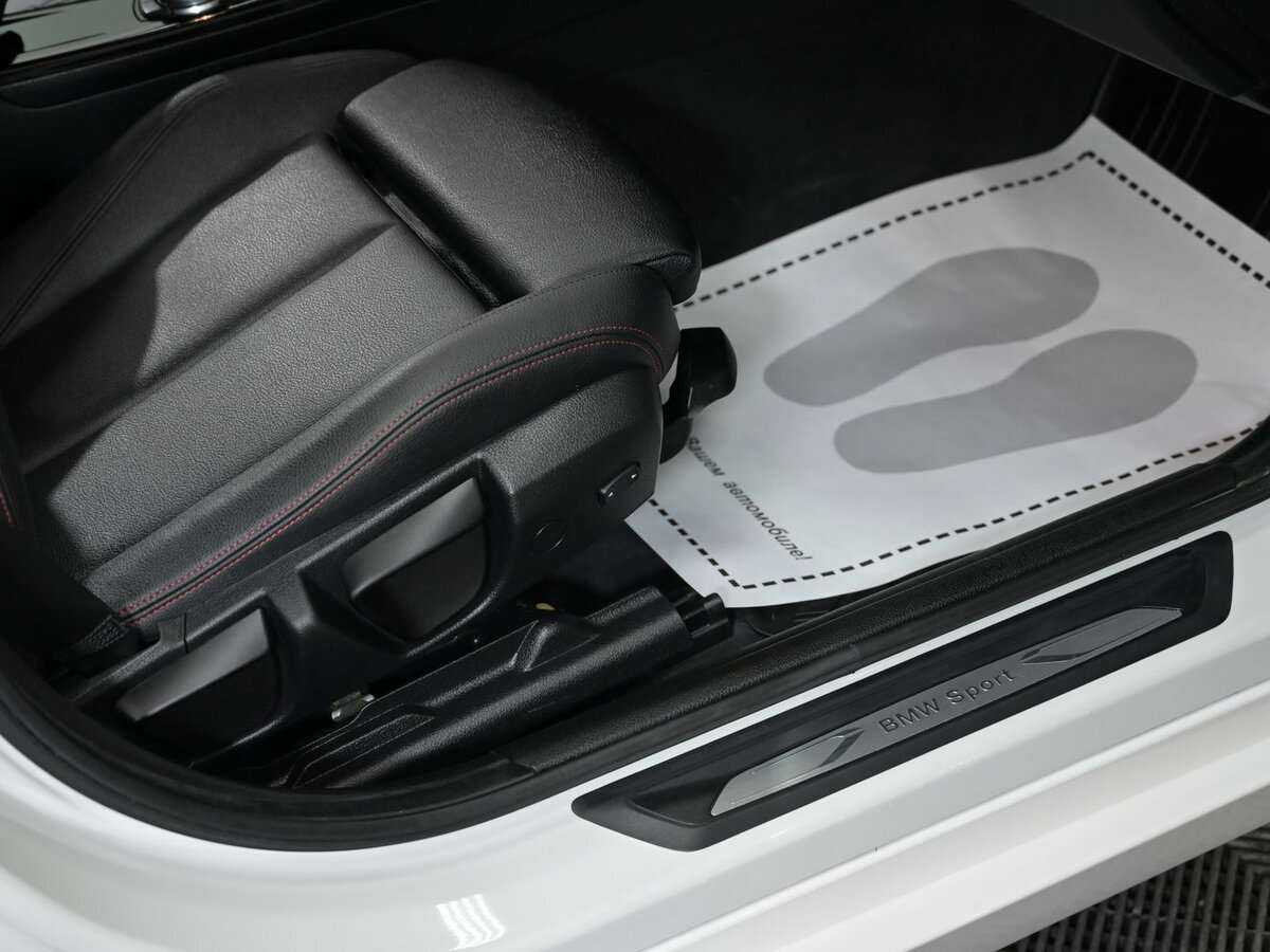 BMW 3 серии с пробегом — 2015 год. Фото: #8