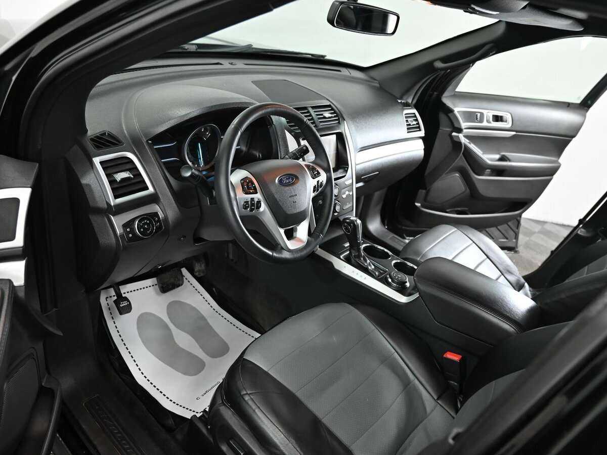 Ford Explorer с пробегом — 2014 год. Фото: #7