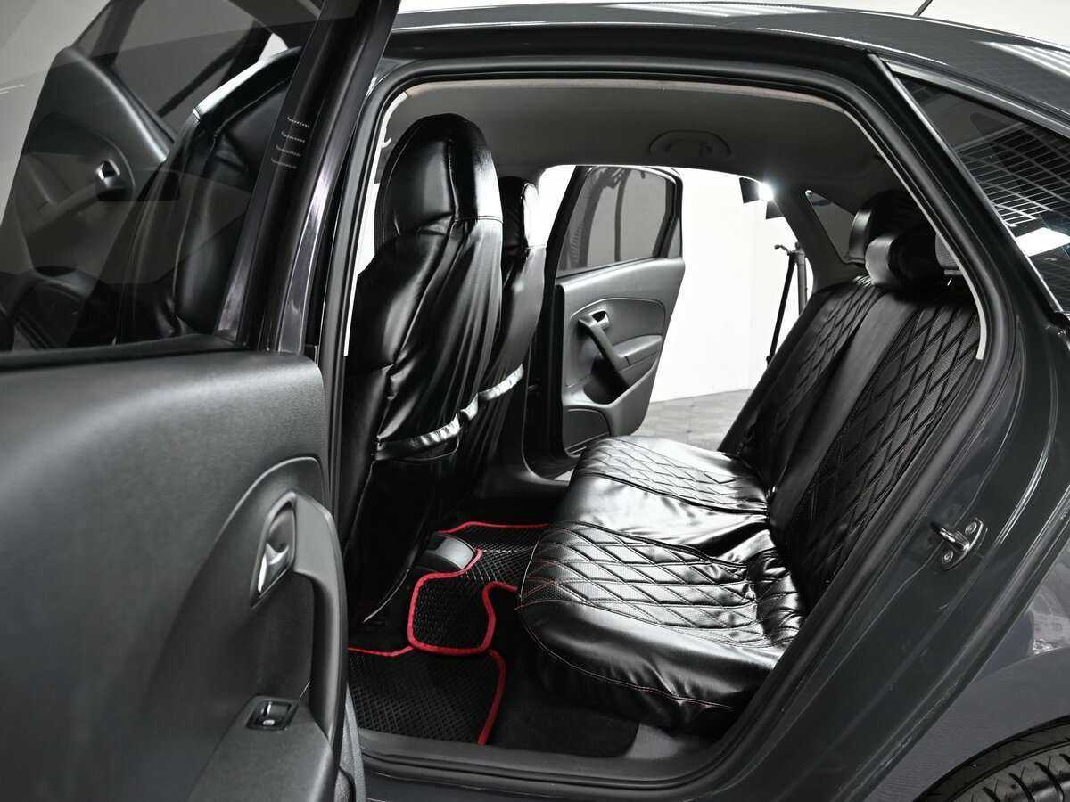 Volkswagen Polo с пробегом — 2012 год. Фото: #9