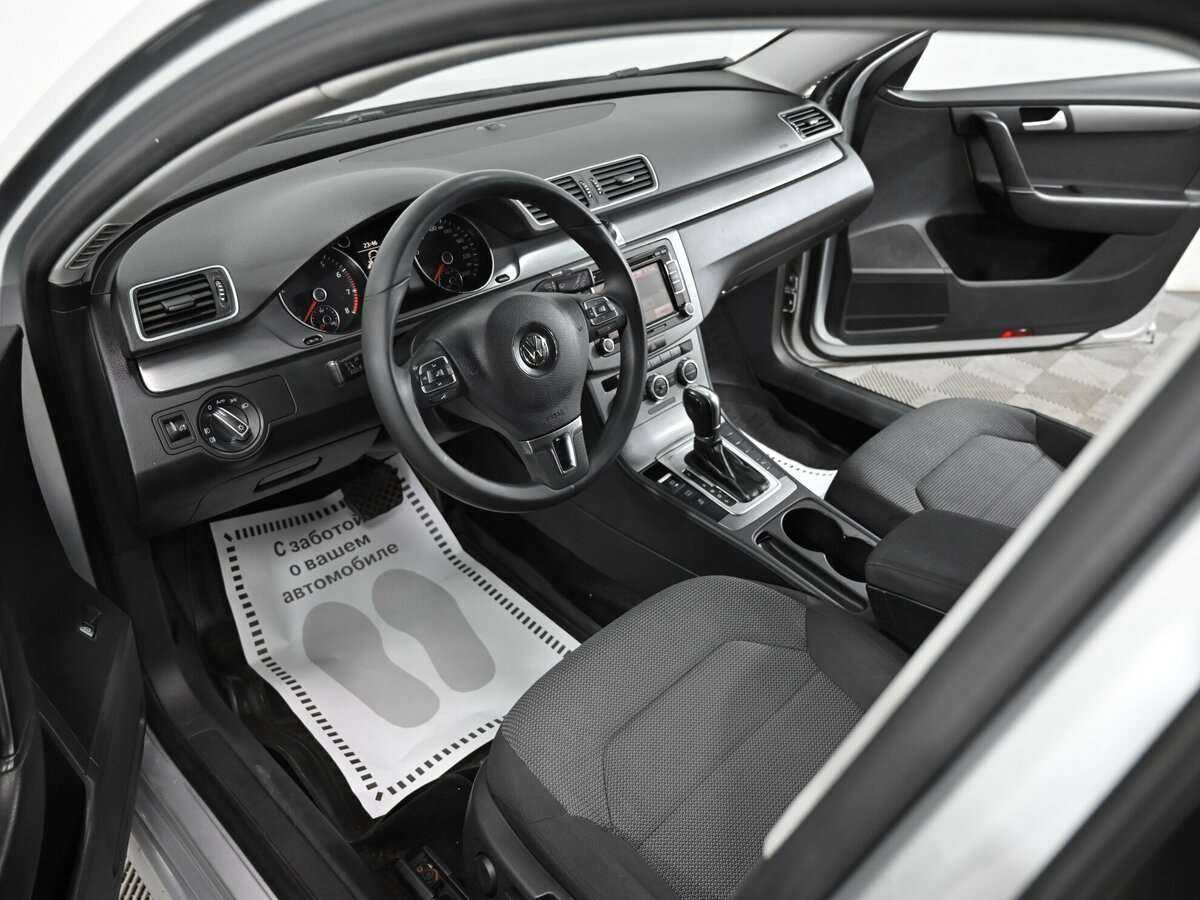 Volkswagen Passat с пробегом — 2014 год. Фото: #3