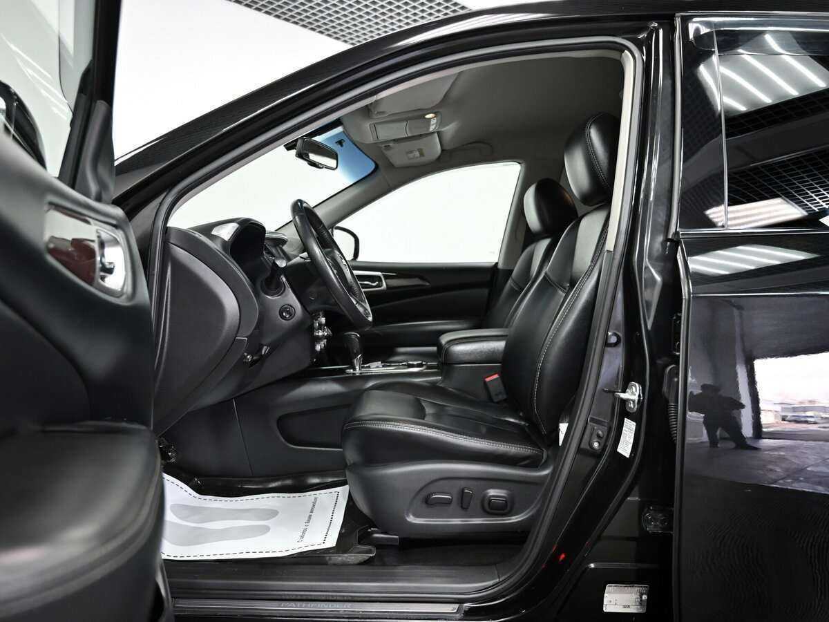 Nissan Pathfinder с пробегом — 2015 год. Фото: #8
