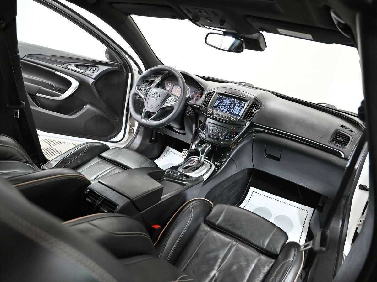 Opel Insignia с пробегом — 2014 год. Фото: #8