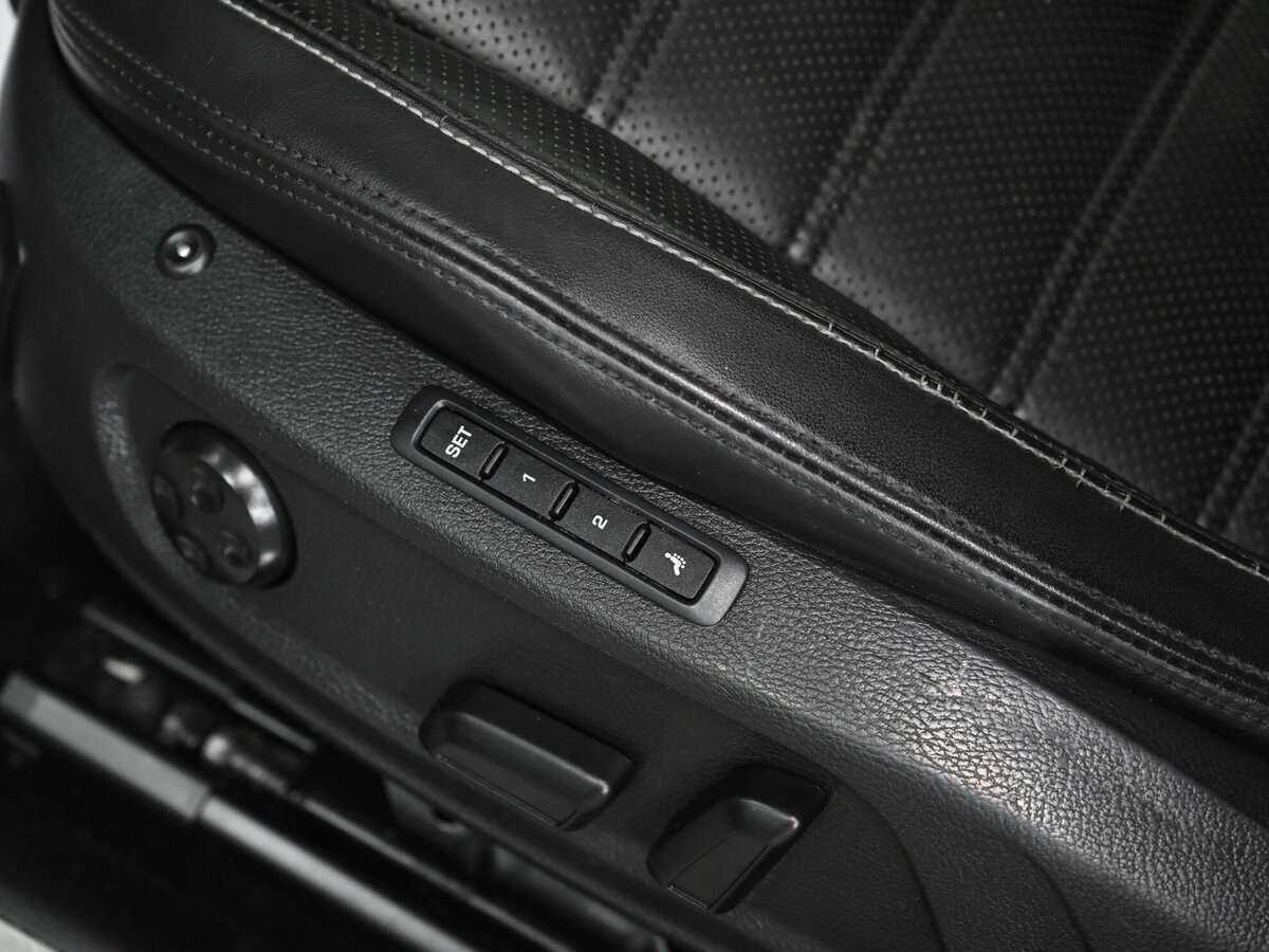 Volkswagen Passat CC с пробегом — 2012 год. Фото: #6