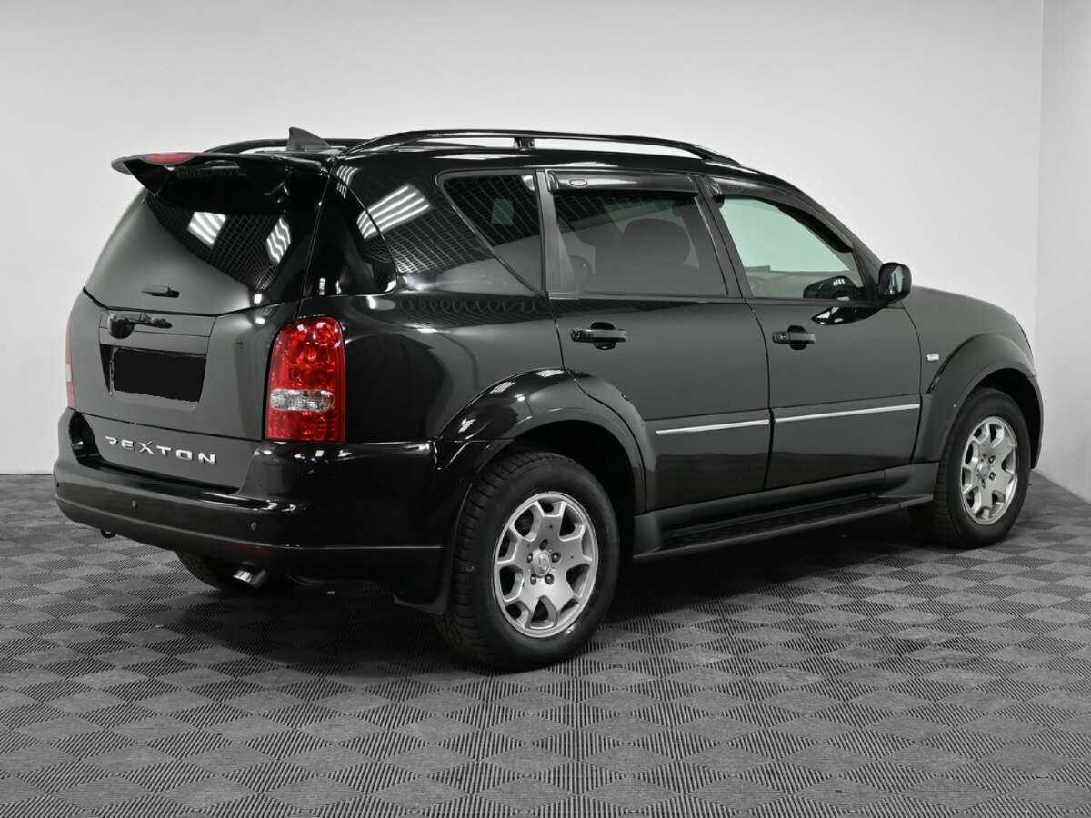 SsangYong Rexton с пробегом — 2012 год. Фото: #1