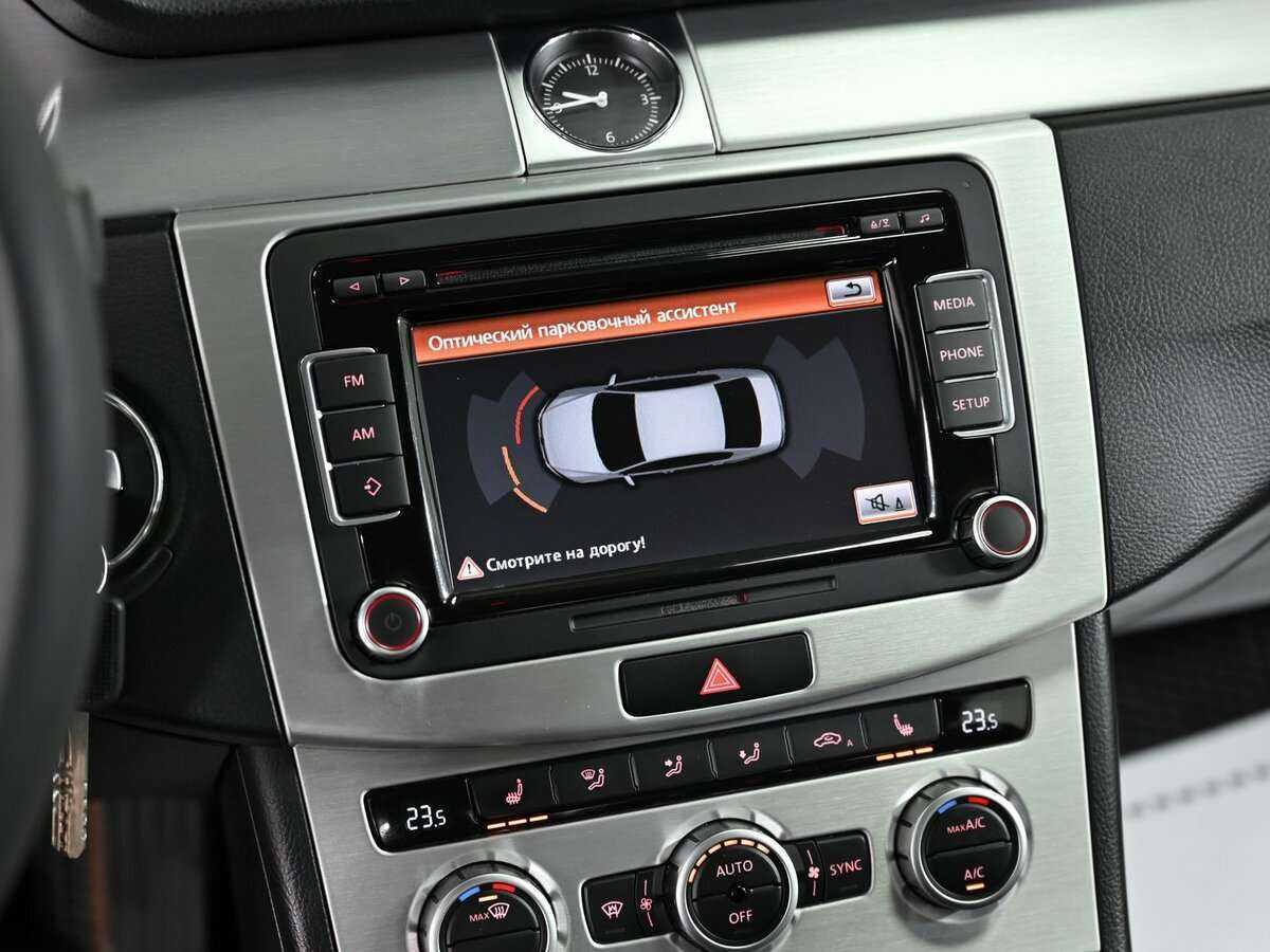 Volkswagen Passat с пробегом — 2013 год. Фото: #8