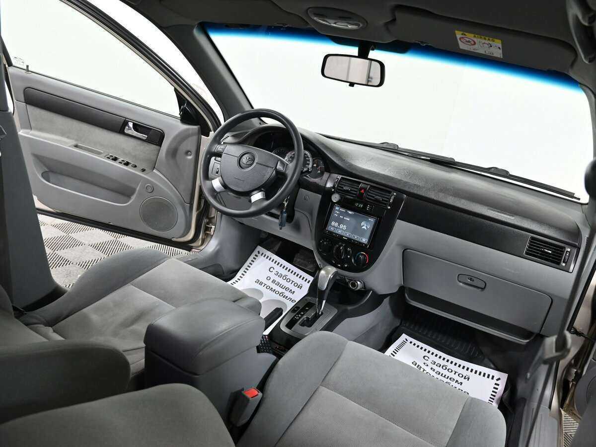 Daewoo Gentra с пробегом — 2014 год. Фото: #5