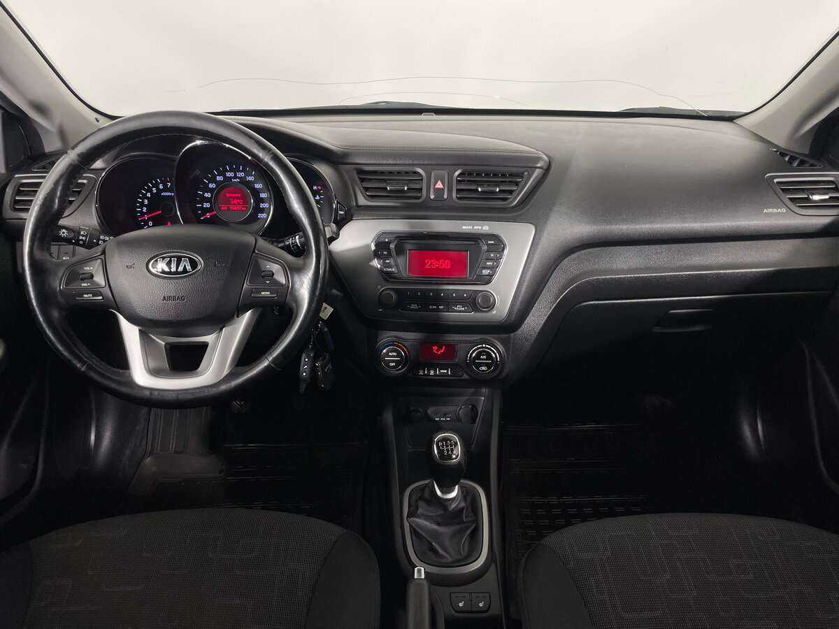 Kia Rio с пробегом — 2014 год. Фото: #8