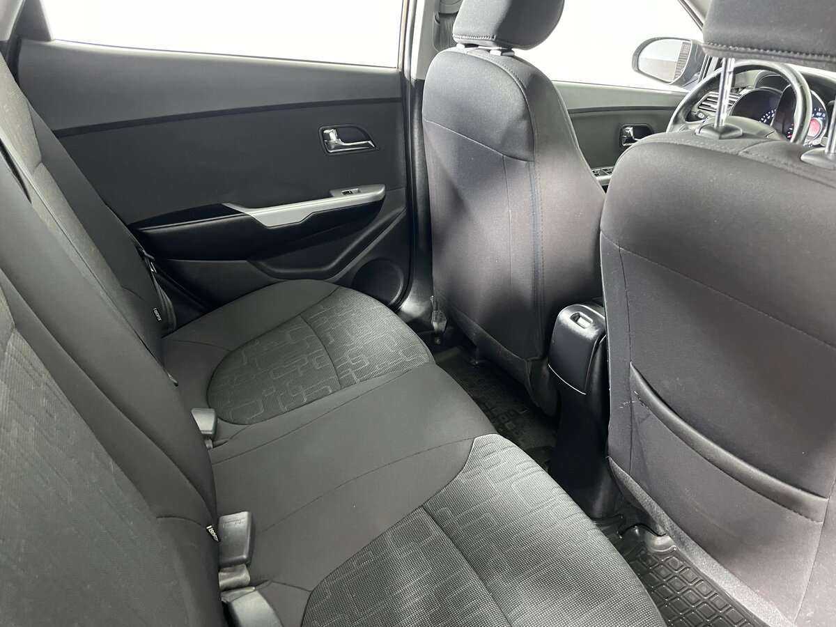 Kia Rio с пробегом — 2014 год. Фото: #20