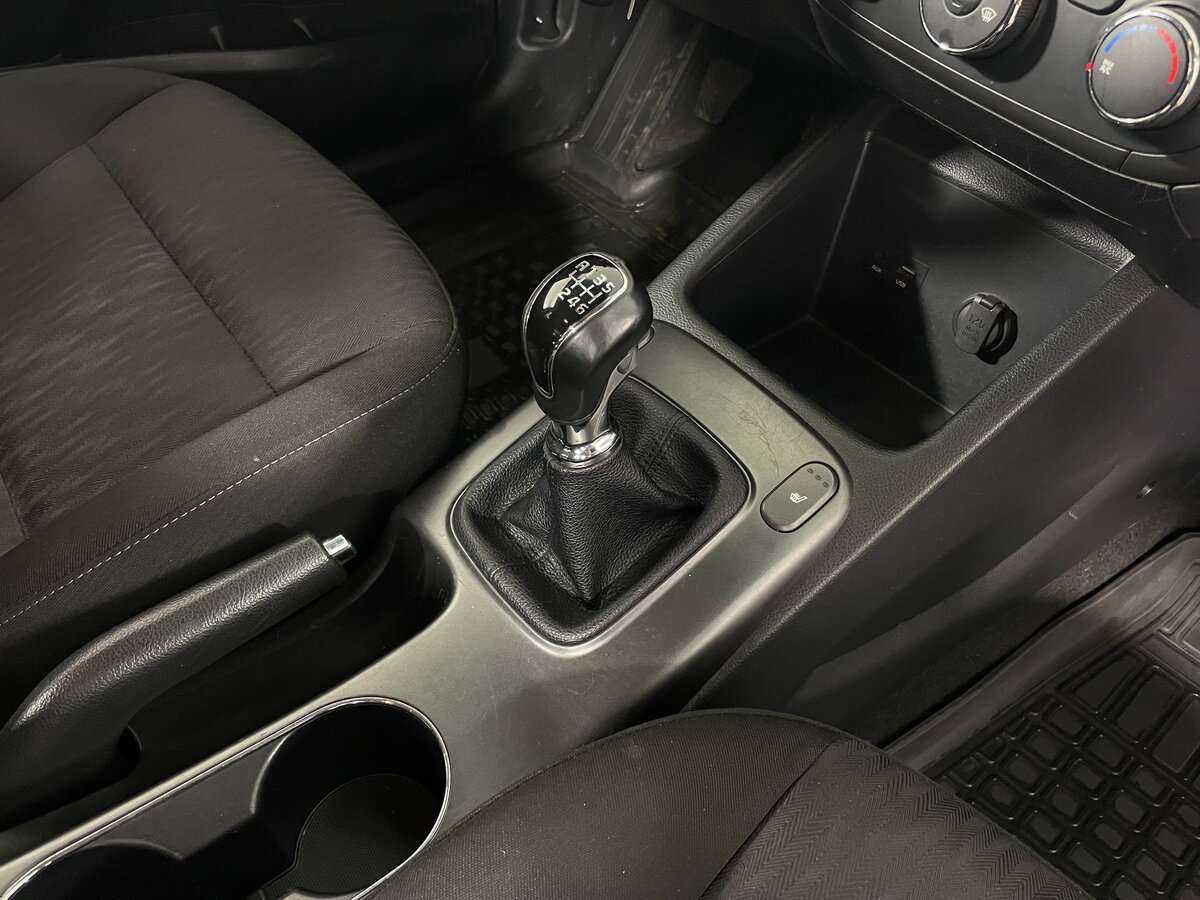 Kia Cerato с пробегом — 2015 год. Фото: #12