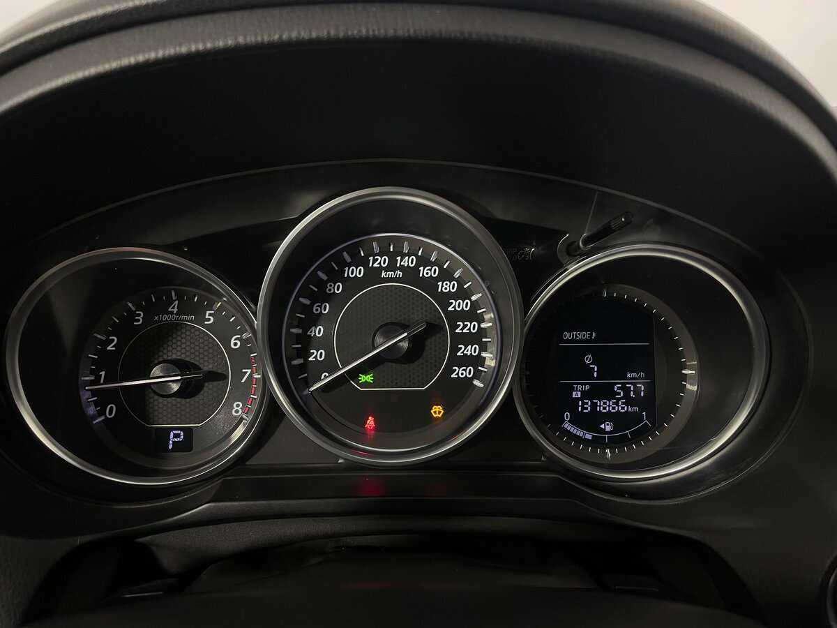 Mazda 6 с пробегом — 2014 год. Фото: #13