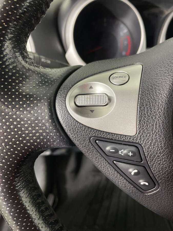 Nissan Juke с пробегом — 2012 год. Фото: #17