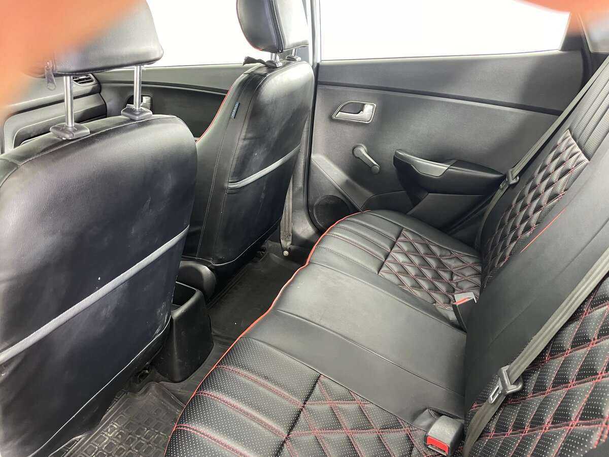 Kia Rio с пробегом — 2015 год. Фото: #22