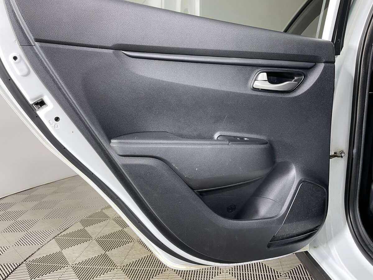 Kia Rio с пробегом — 2020 год. Фото: #21