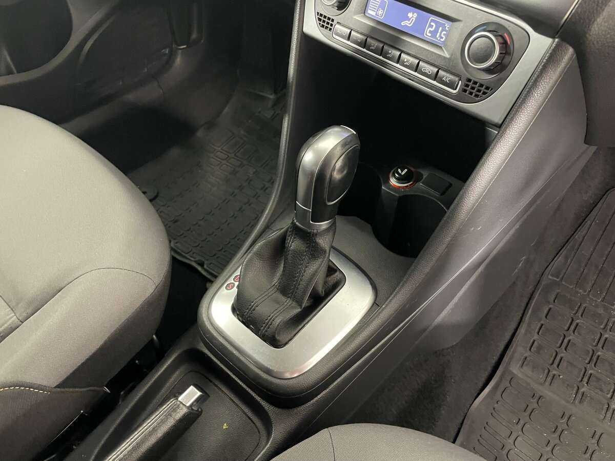Volkswagen Polo с пробегом — 2016 год. Фото: #12