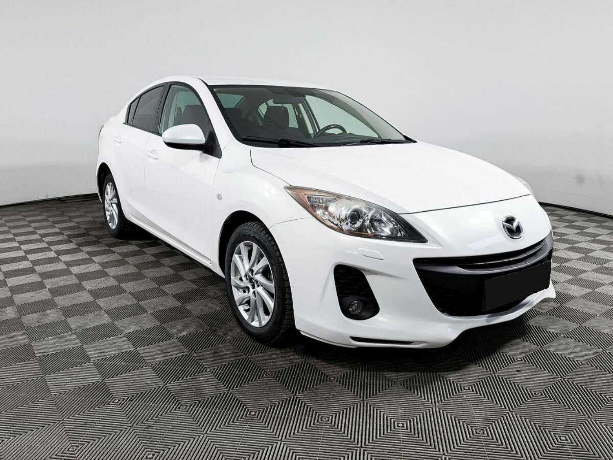 Mazda 3 с пробегом — 2013 год. Фото: #2