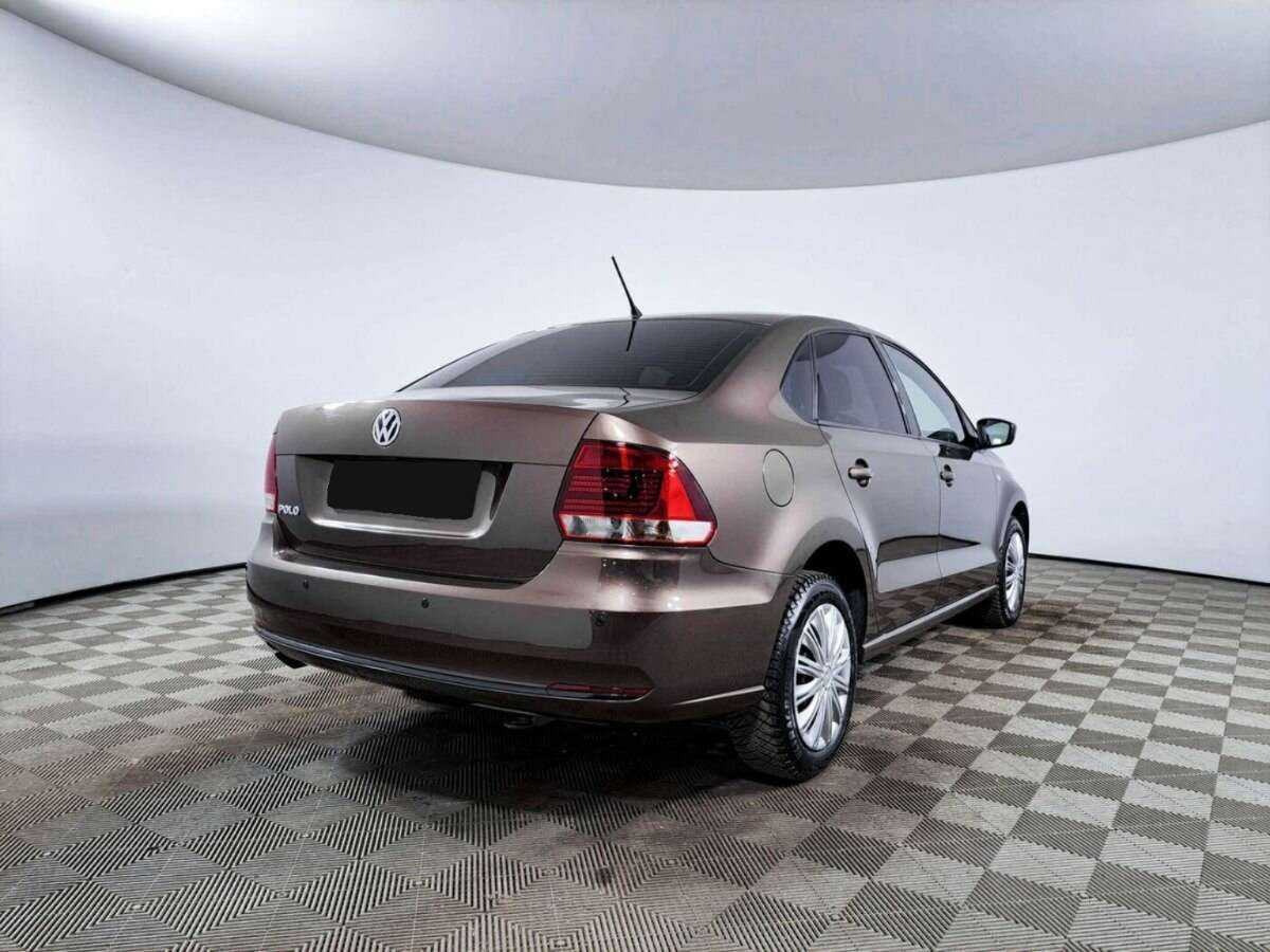 Volkswagen Polo с пробегом — 2016 год. Фото: #4