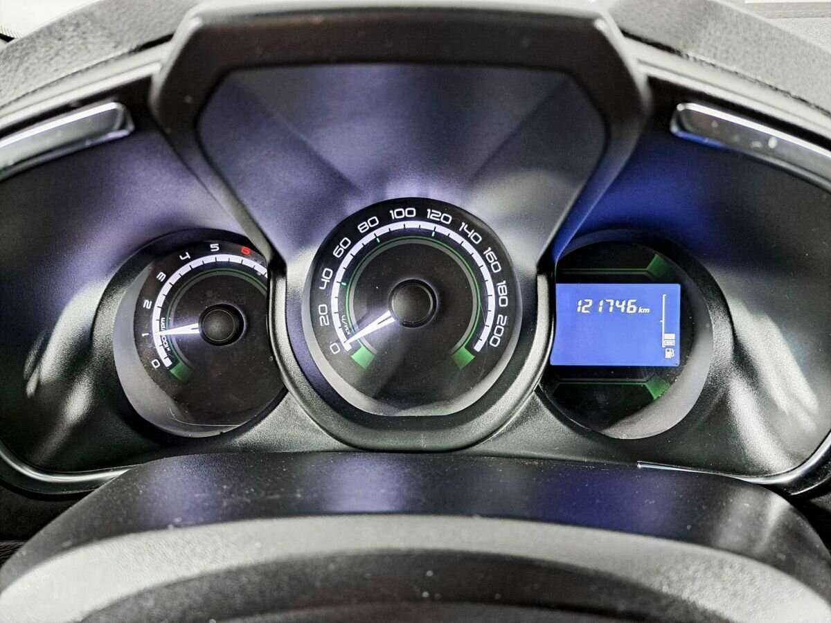 Lada (ВАЗ) XRAY с пробегом — 2017 год. Фото: #10