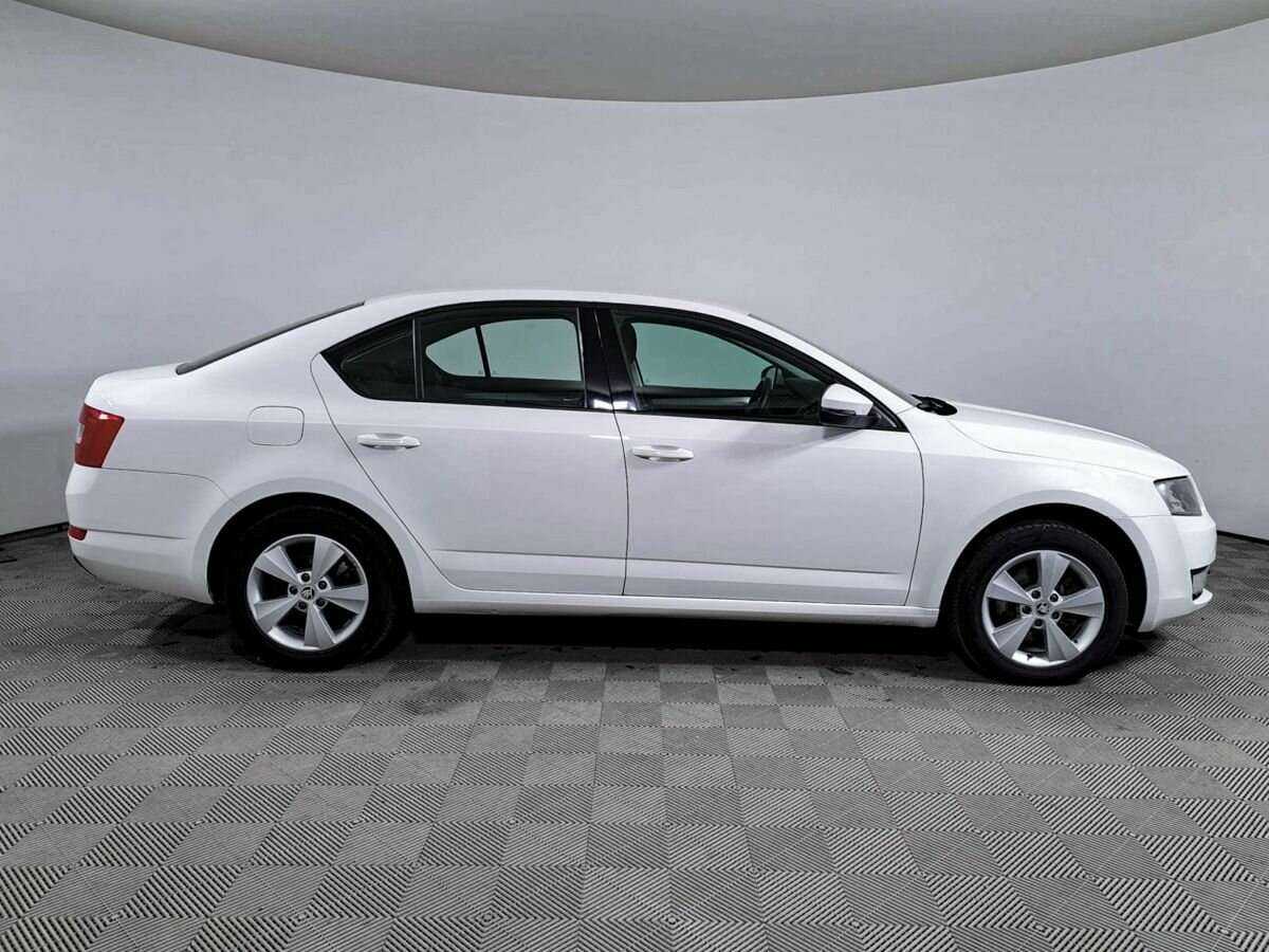 Skoda Octavia с пробегом — 2014 год. Фото: #3