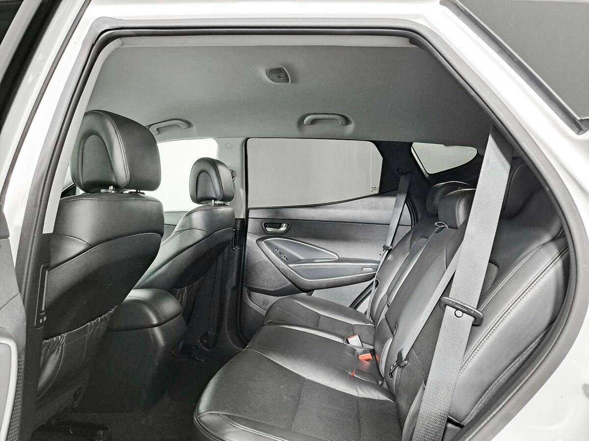 Hyundai Santa Fe с пробегом — 2017 год. Фото: #9