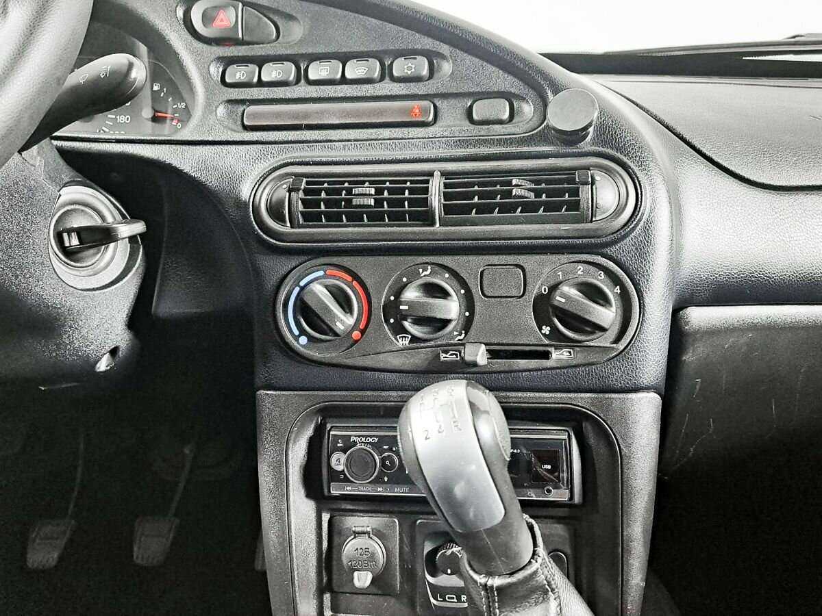 Chevrolet Niva с пробегом — 2017 год. Фото: #11