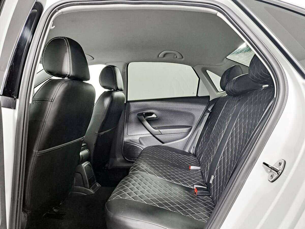 Volkswagen Polo с пробегом — 2016 год. Фото: #9