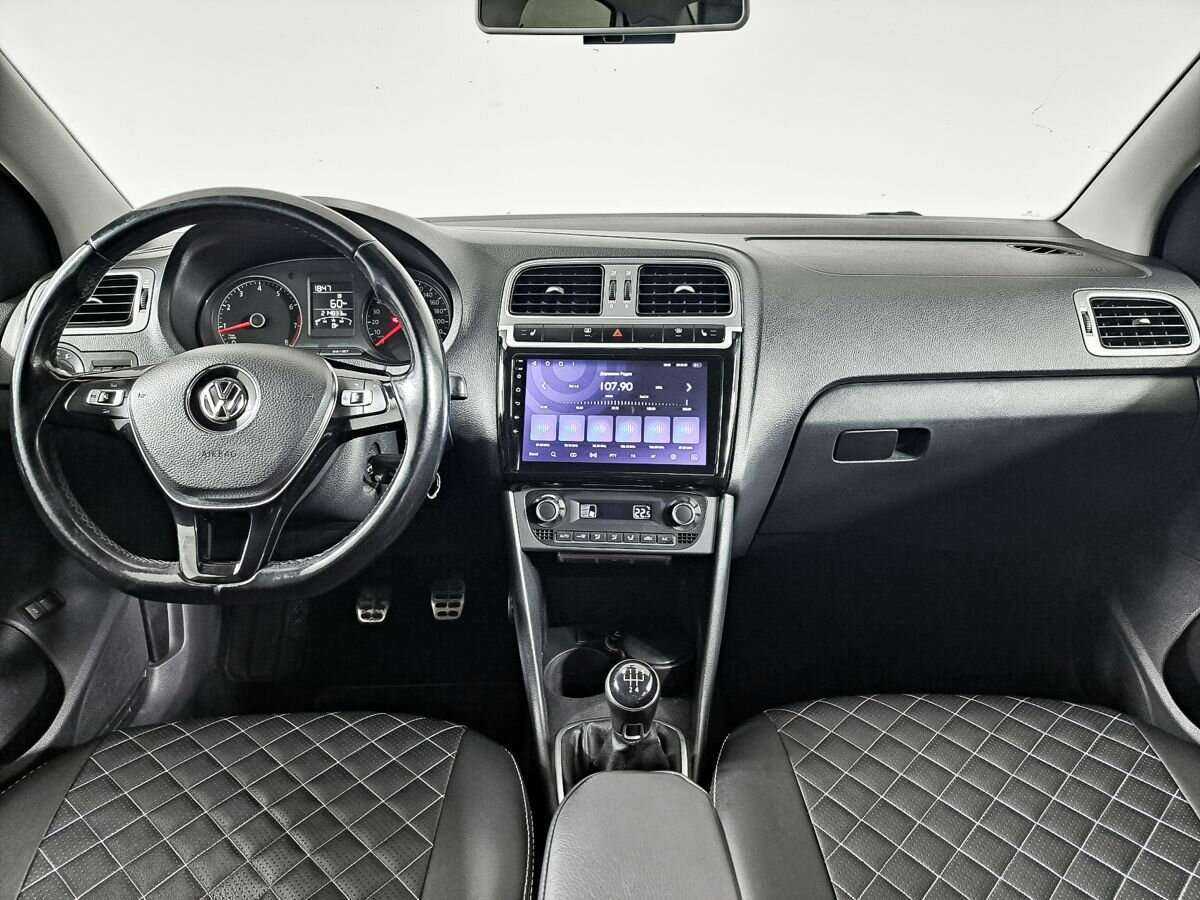 Volkswagen Polo с пробегом — 2016 год. Фото: #11
