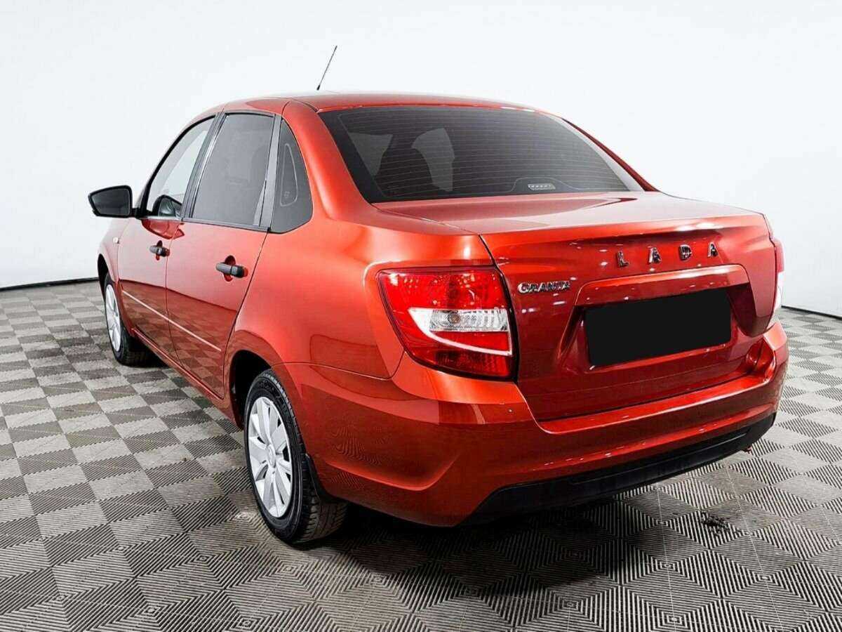 Lada (ВАЗ) Granta с пробегом — 2019 год. Фото: #6