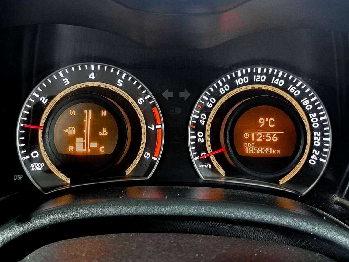 Toyota Corolla с пробегом — 2012 год. Фото: #10