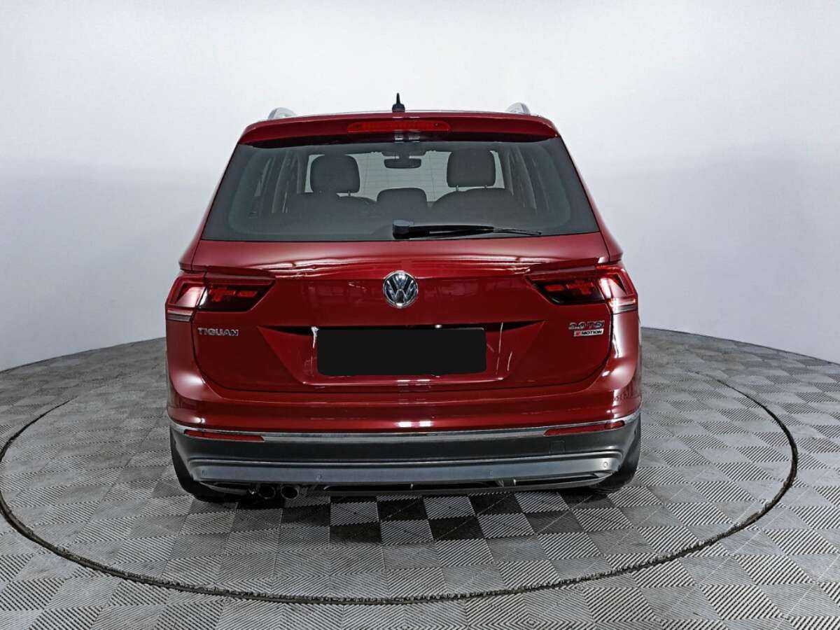 Volkswagen Tiguan с пробегом — 2017 год. Фото: #5