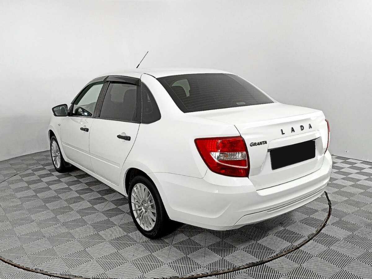 Lada (ВАЗ) Granta с пробегом — 2020 год. Фото: #4