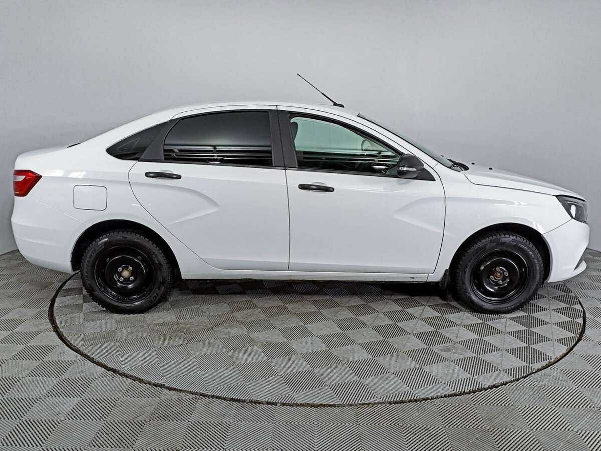 Lada (ВАЗ) Vesta с пробегом — 2021 год. Фото: #3