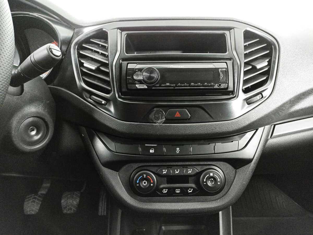 Lada (ВАЗ) Vesta с пробегом — 2021 год. Фото: #12