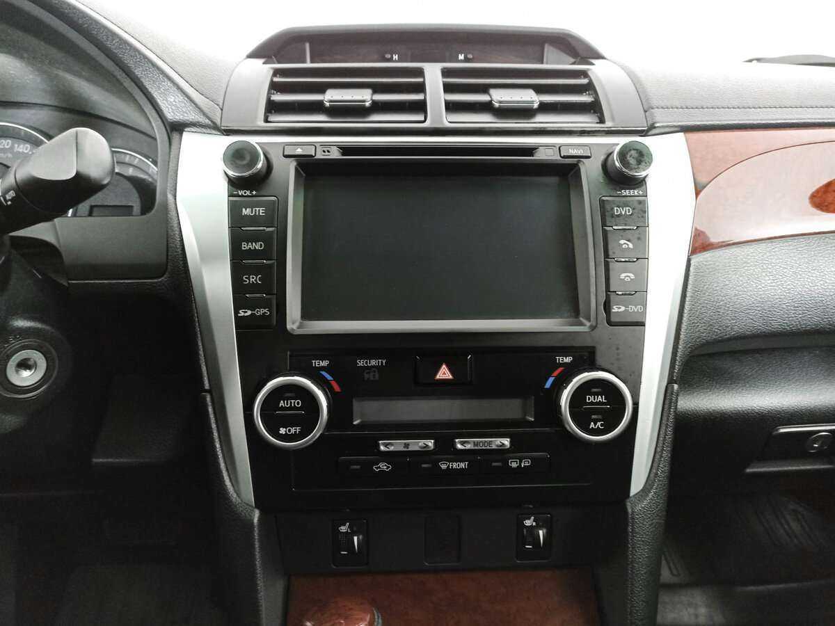 Toyota Camry с пробегом — 2012 год. Фото: #12