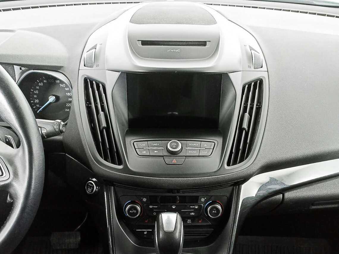 Ford Kuga с пробегом — 2018 год. Фото: #12