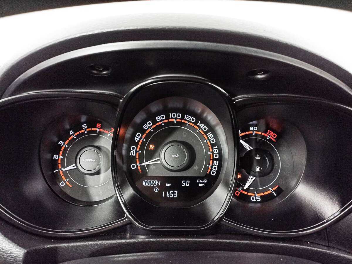 Lada (ВАЗ) Vesta с пробегом — 2018 год. Фото: #10