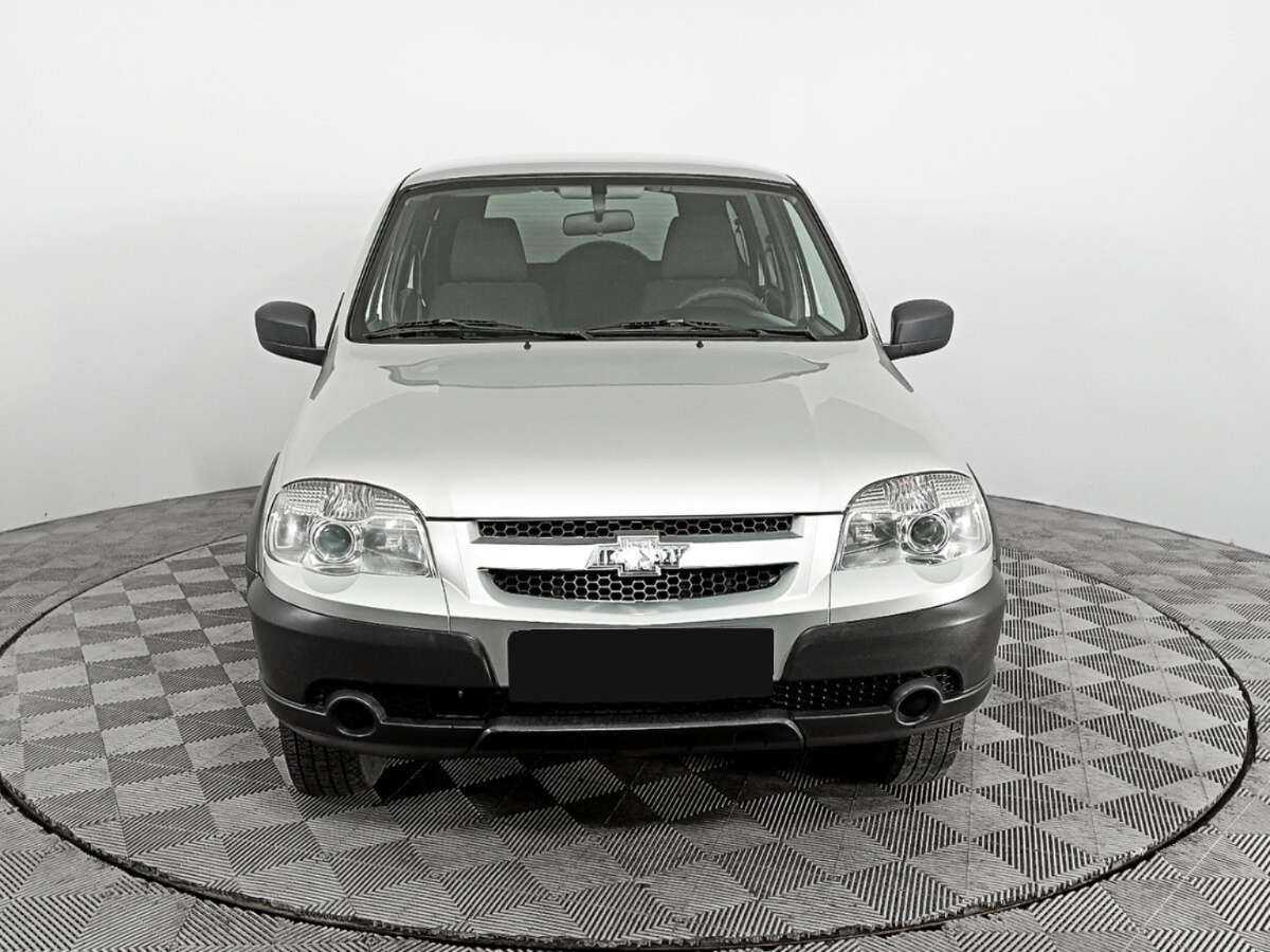 Chevrolet Niva с пробегом — 2017 год. Фото: #1