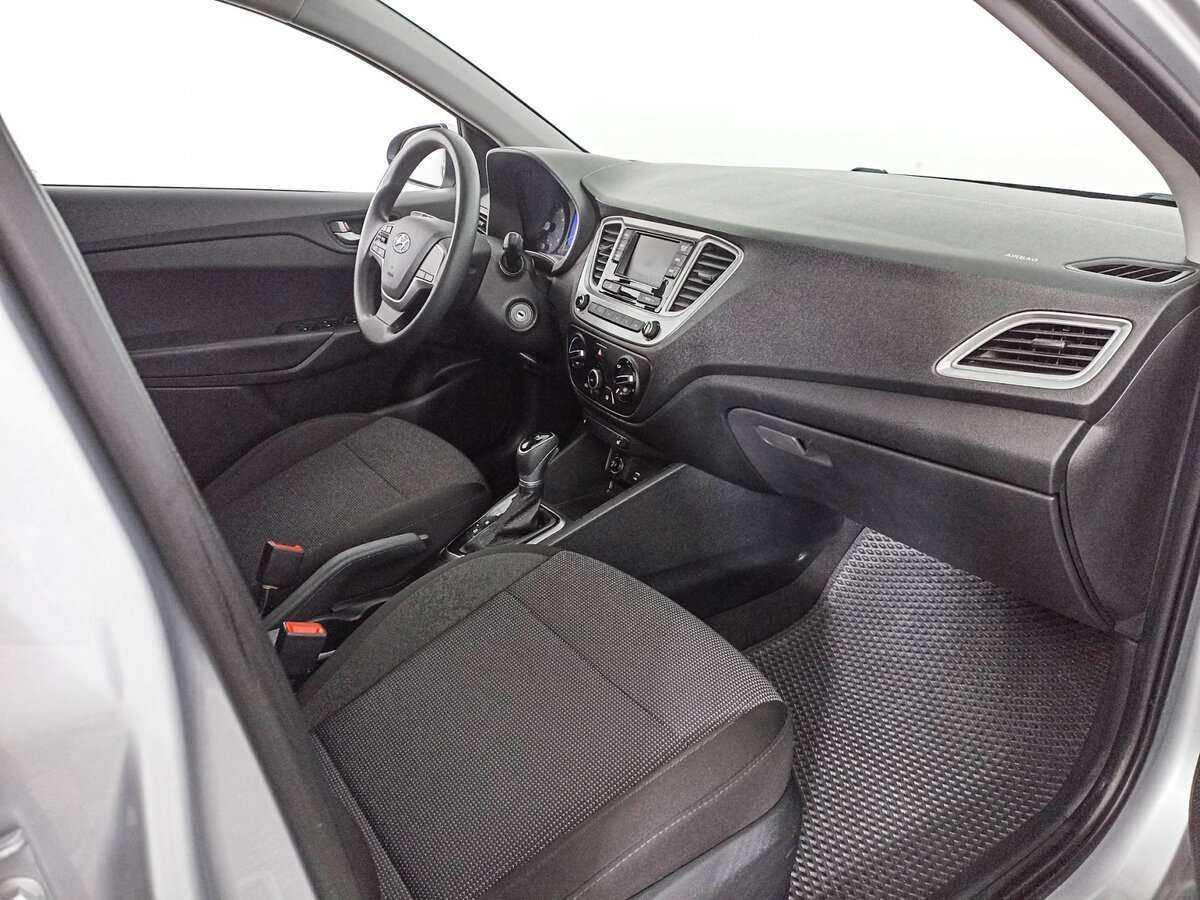 Hyundai Solaris с пробегом — 2020 год. Фото: #10