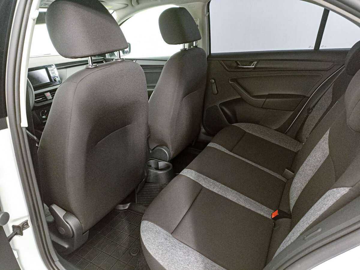 Skoda Rapid с пробегом — 2020 год. Фото: #9