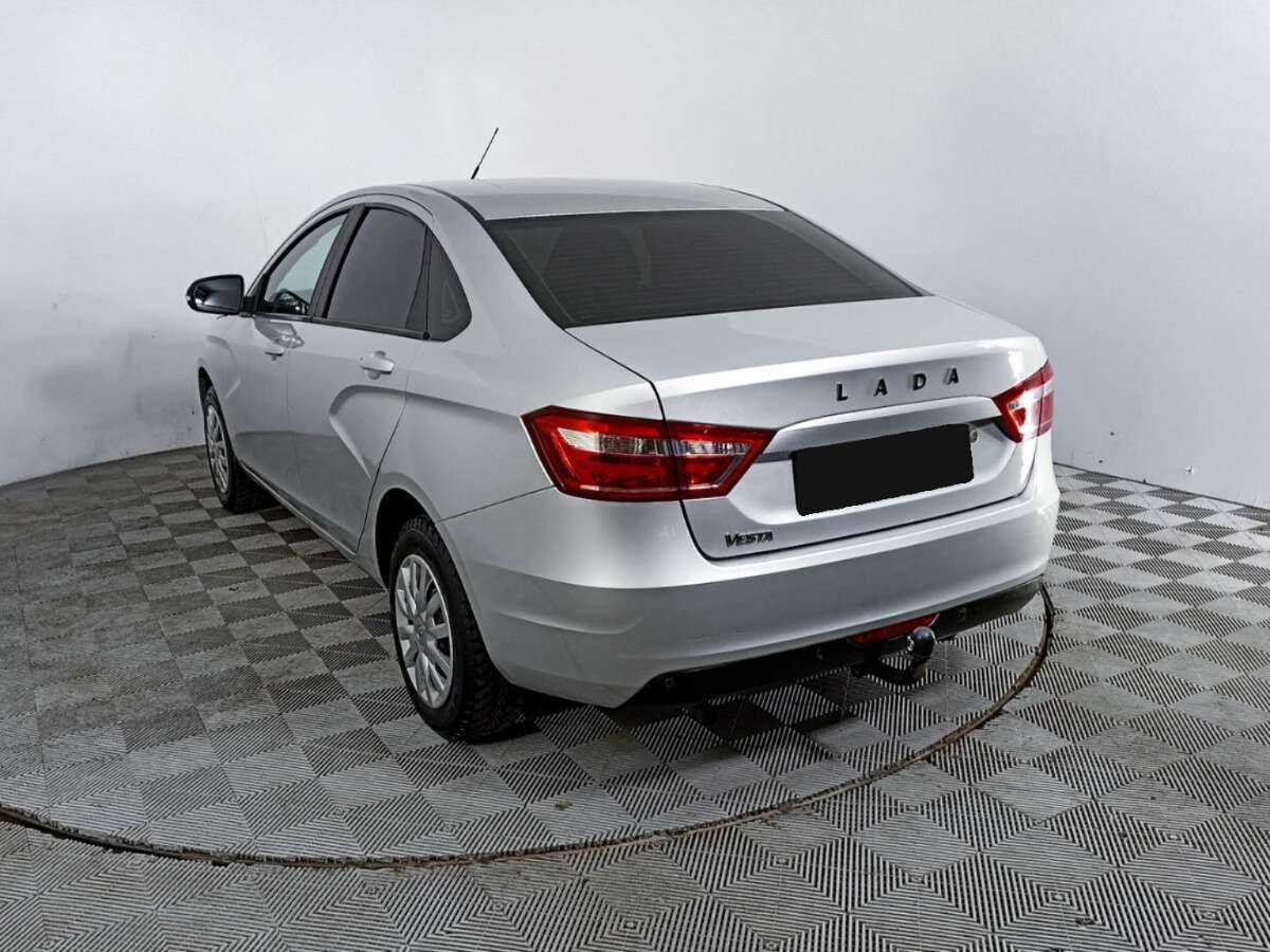 Lada (ВАЗ) Vesta с пробегом — 2017 год. Фото: #6