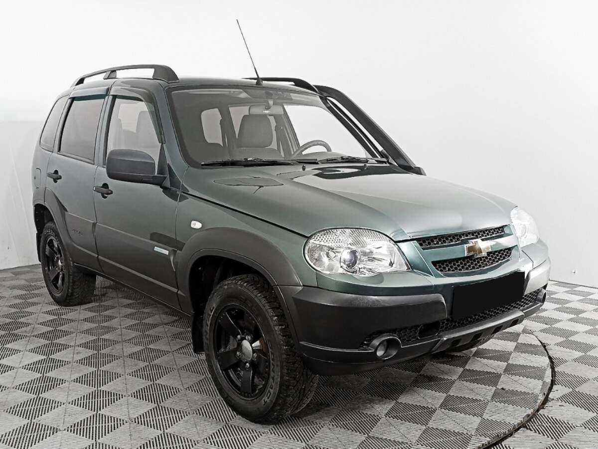 Chevrolet Niva с пробегом — 2014 год. Фото: #2