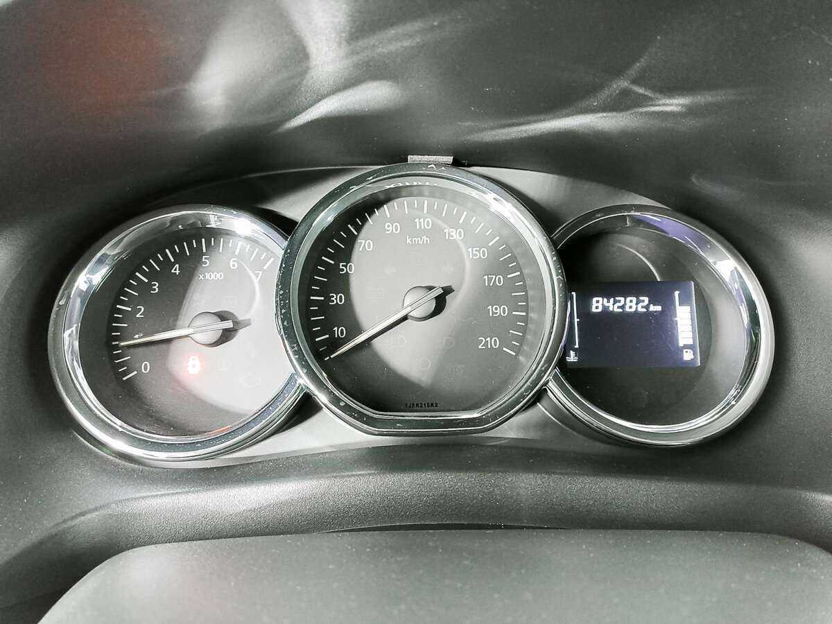 Renault Logan с пробегом — 2018 год. Фото: #10