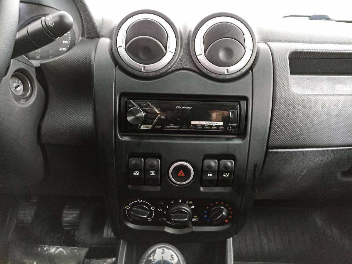 Lada (ВАЗ) Largus с пробегом — 2017 год. Фото: #14