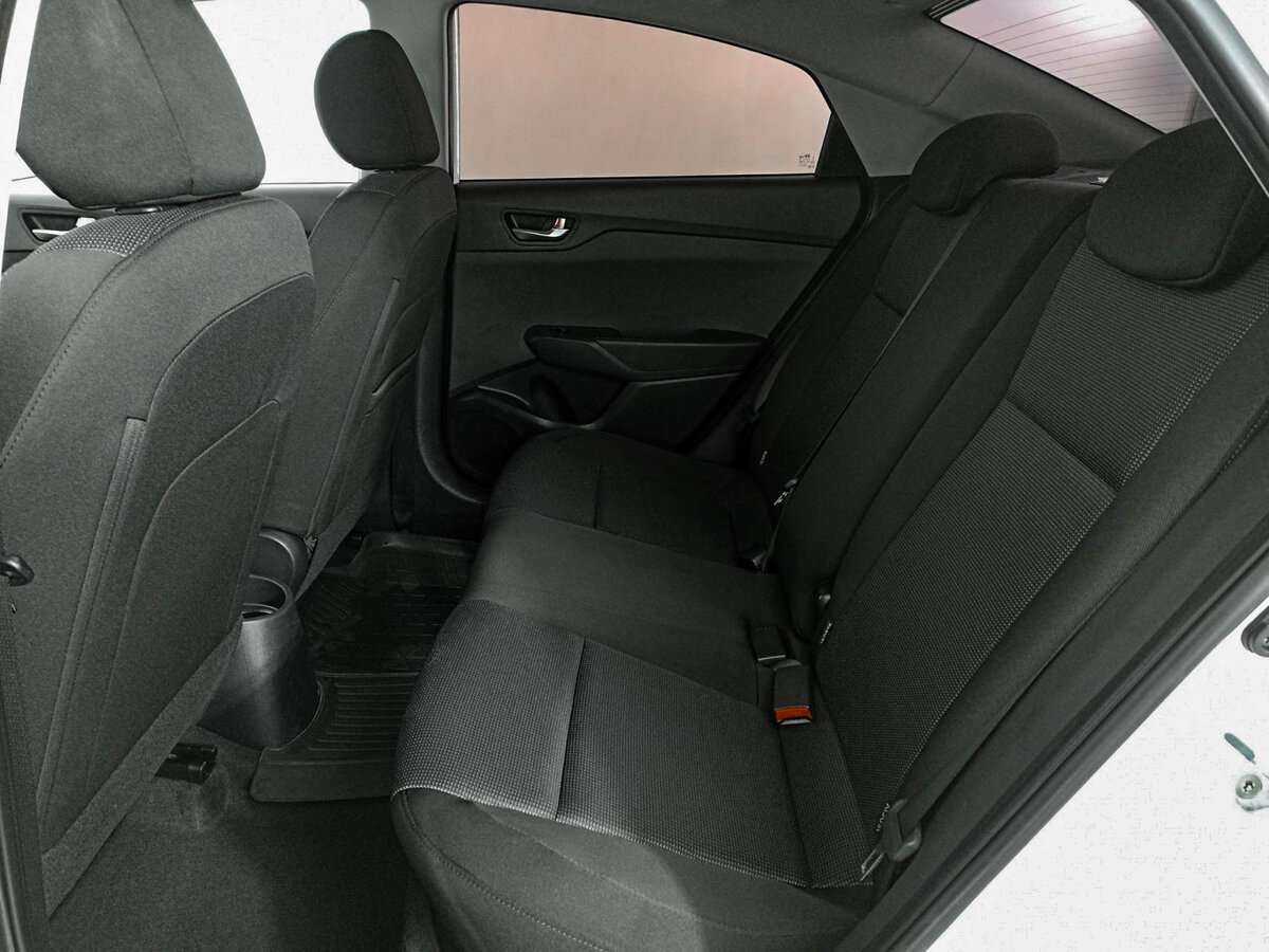 Hyundai Solaris с пробегом — 2021 год. Фото: #7