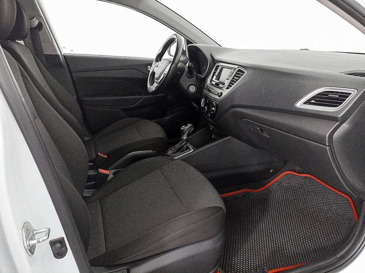 Hyundai Solaris с пробегом — 2019 год. Фото: #8