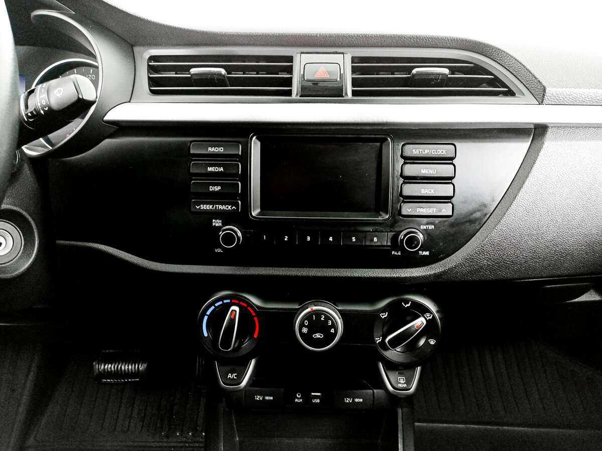 Kia Rio с пробегом — 2020 год. Фото: #12