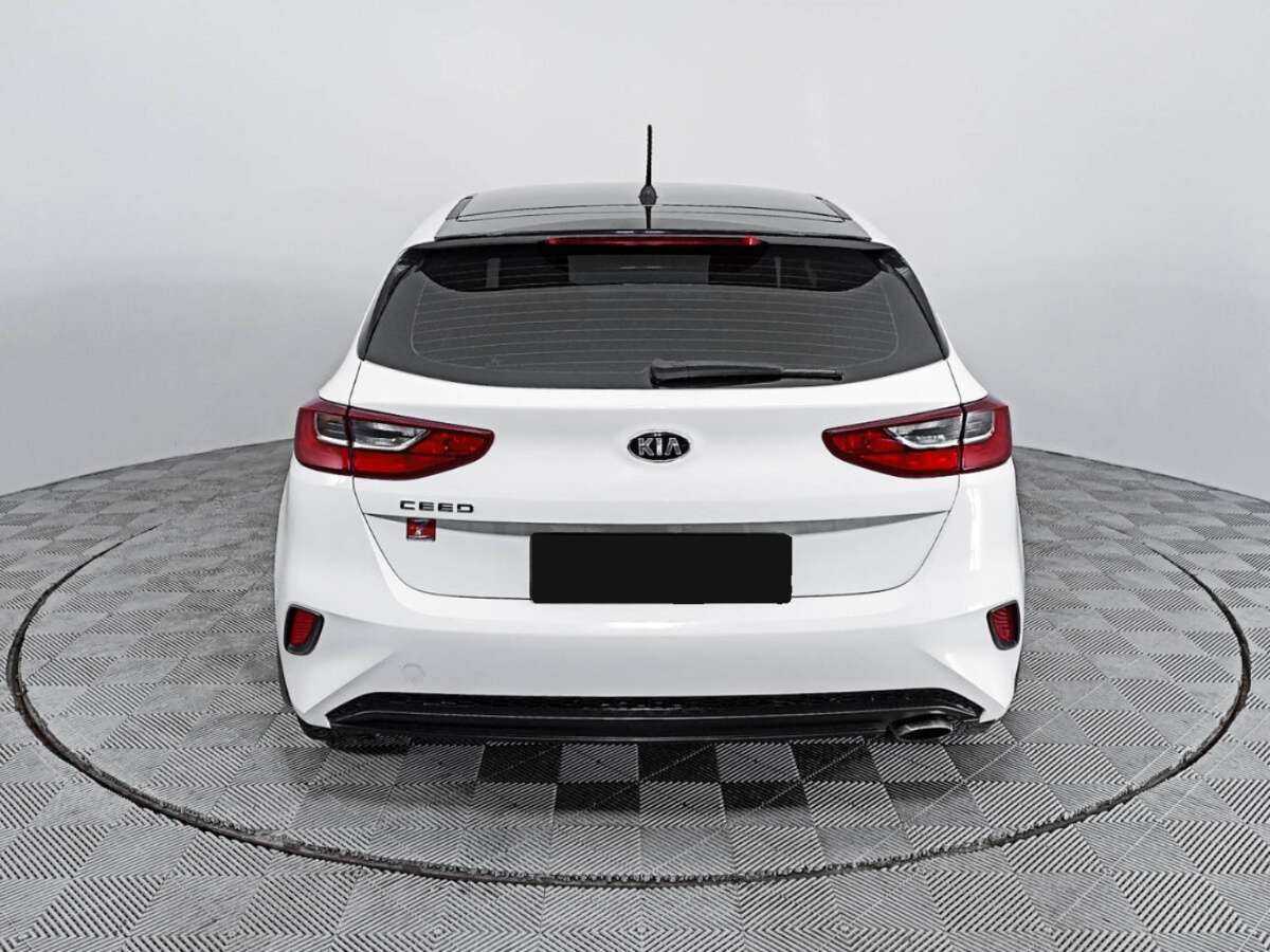Kia Ceed с пробегом — 2019 год. Фото: #5