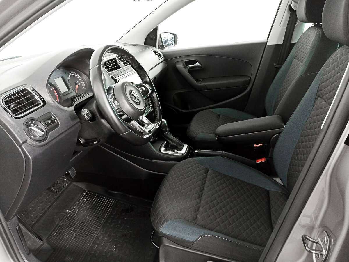 Volkswagen Polo с пробегом — 2019 год. Фото: #13
